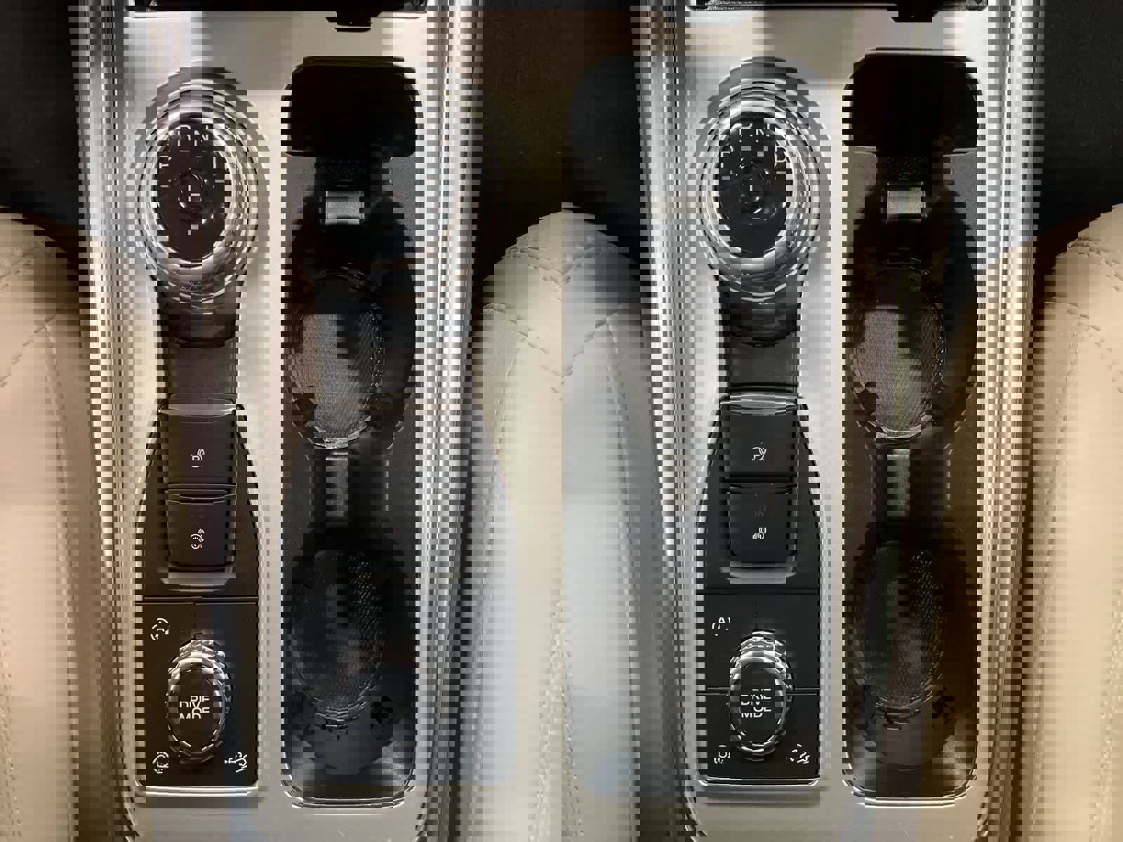 Certified 2022 Ford Explorer Platinum w/ Equipment Group 601A image 19