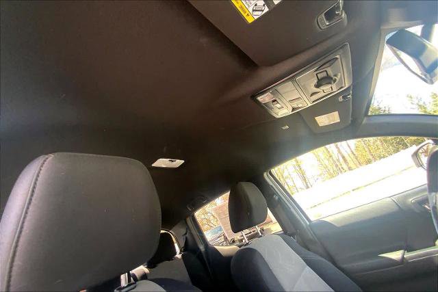 Used 2022 Toyota Tacoma TRD Off-Road AWD/4WD image 14