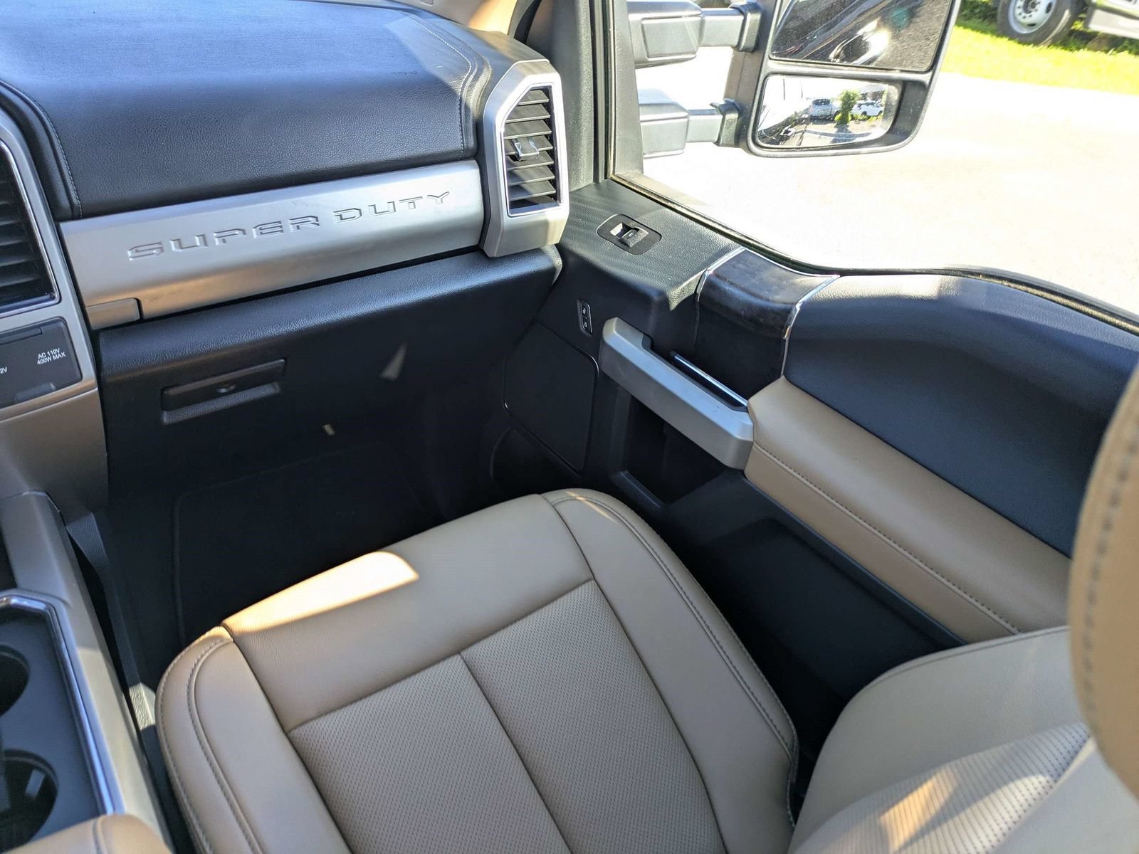 Certified 2022 Ford F250 Lariat w/ Lariat Value Package AWD/4WD image 18