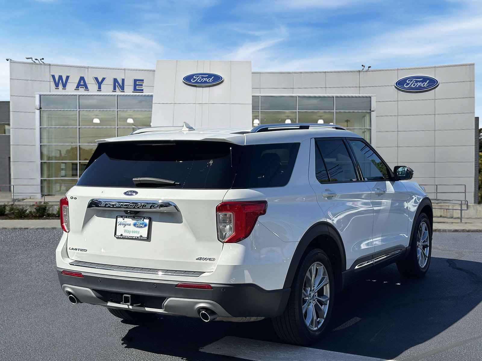 Certified 2023 Ford Explorer Limited w/ Limited Technology Package AWD/4WD image 5