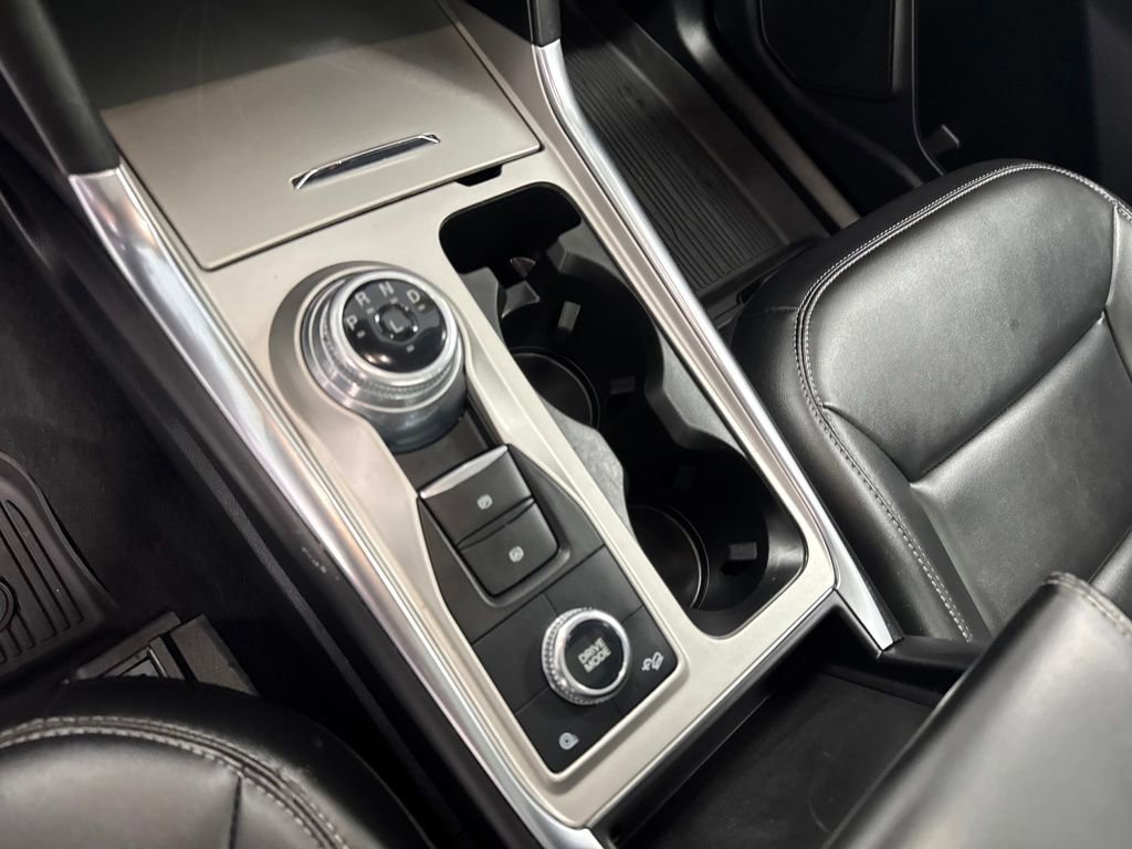 Certified 2022 Ford Explorer XLT w/ Equipment Group 202A image 28