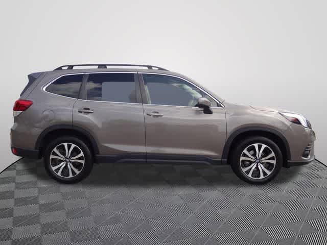 Used 2022 Subaru Forester Limited AWD/4WD image 4