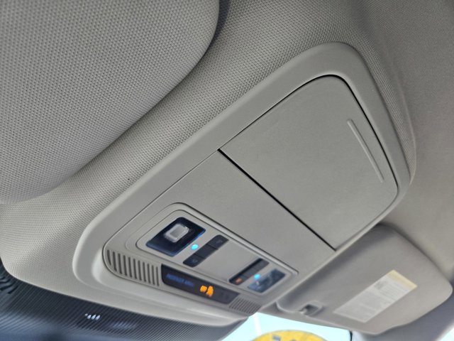 Certified 2025 Ford Explorer Active AWD/4WD image 18