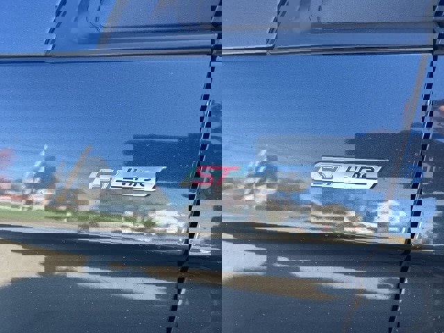 Certified 2023 Ford Edge ST-Line image 10