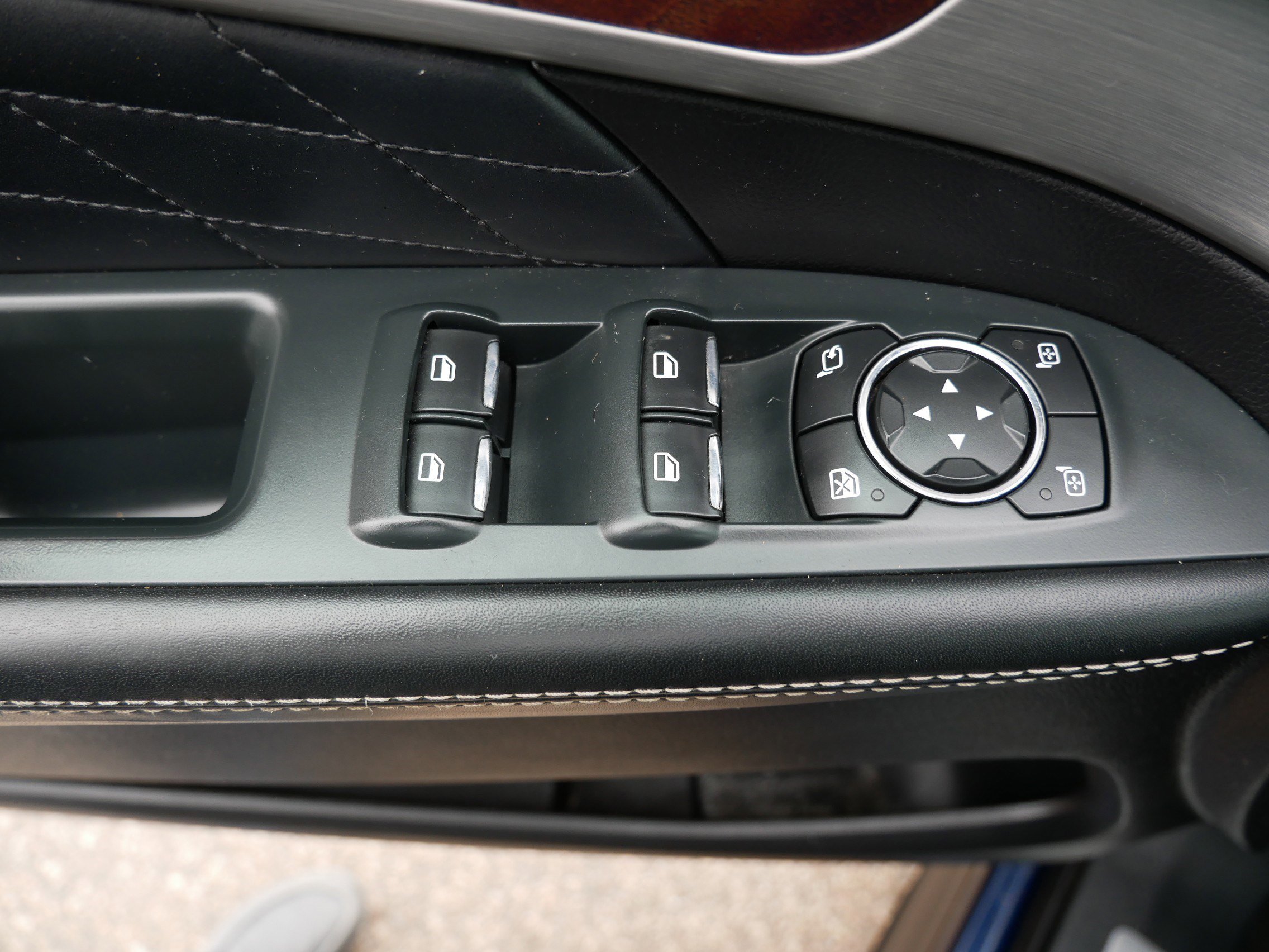 Certified 2017 Ford Explorer Platinum AWD/4WD image 20