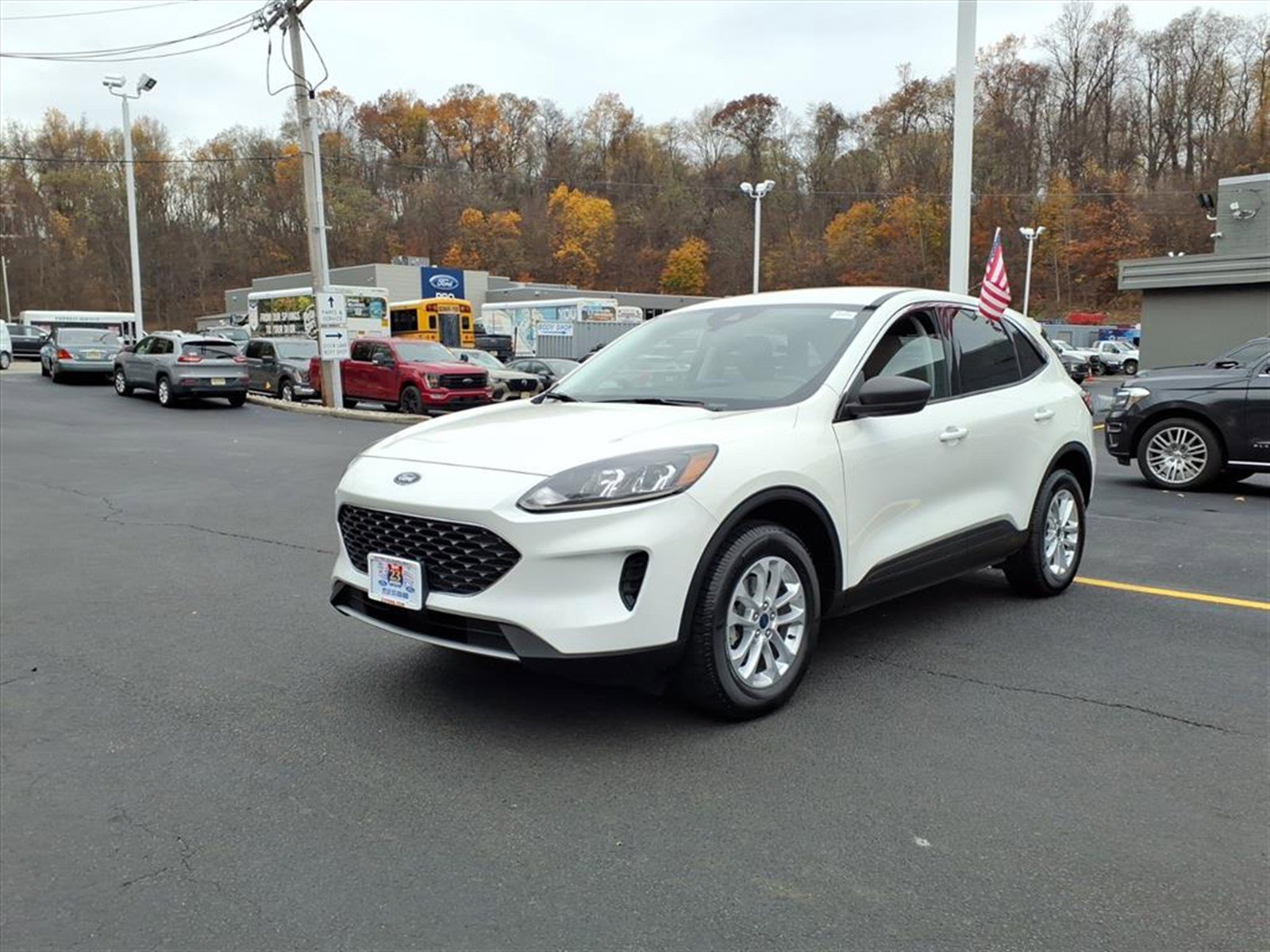 Certified 2022 Ford Escape SE w/ Convenience Package AWD/4WD image 4