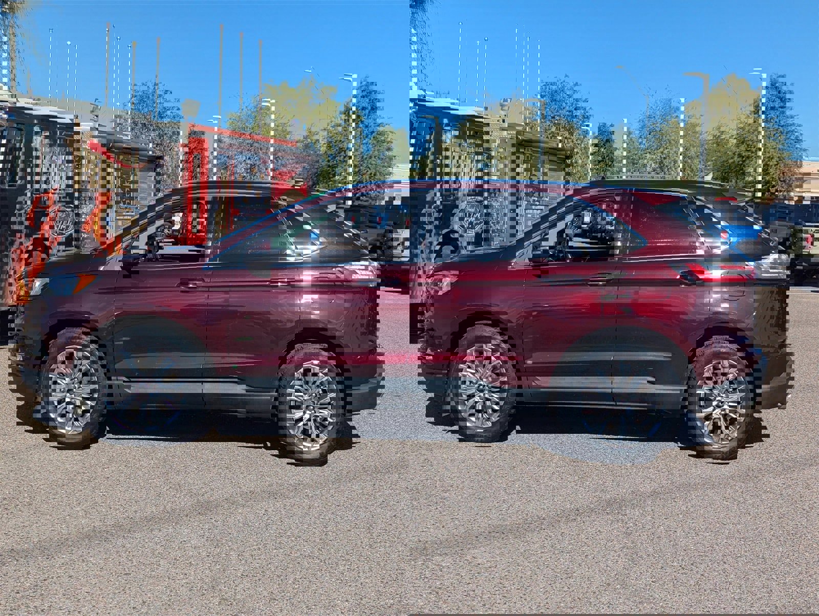 Certified 2024 Ford Edge Titanium image 4