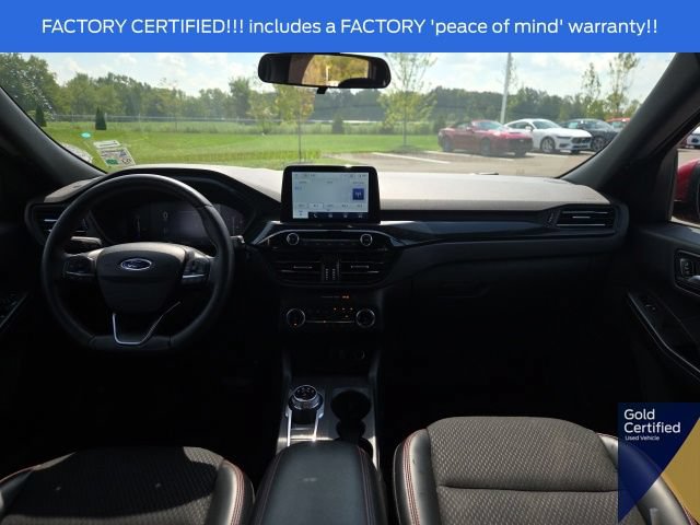 Certified 2025 Ford Escape ST-Line Select AWD/4WD image 22
