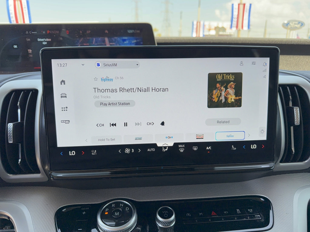 Certified 2025 Ford Expedition Active image 24