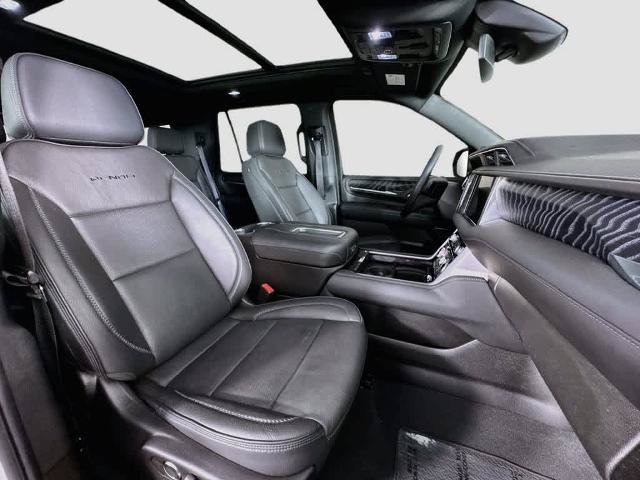 Used 2024 GMC Yukon Denali AWD/4WD image 15
