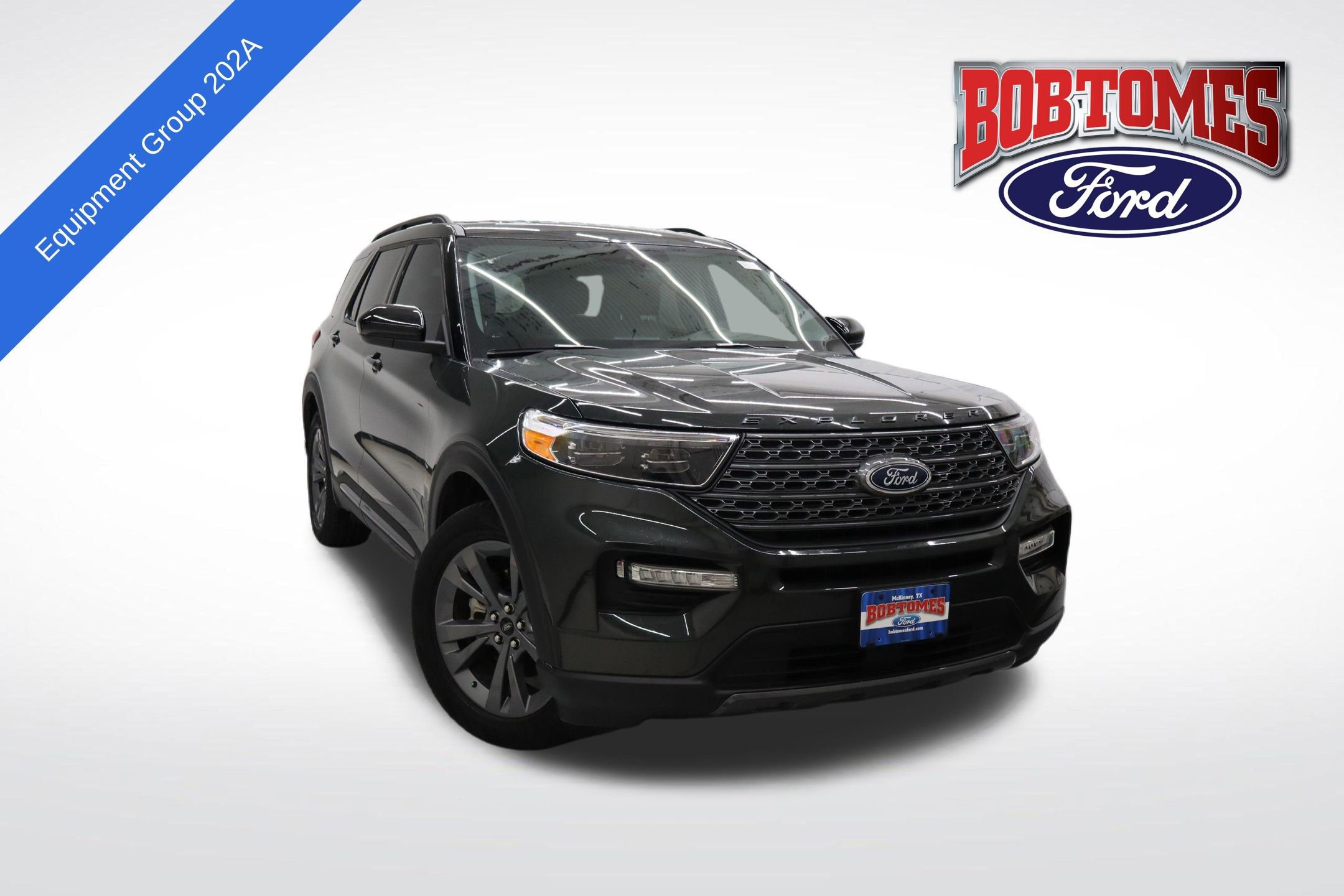 Certified 2023 Ford Explorer XLT w/ Equipment Group 202A RWD image 11