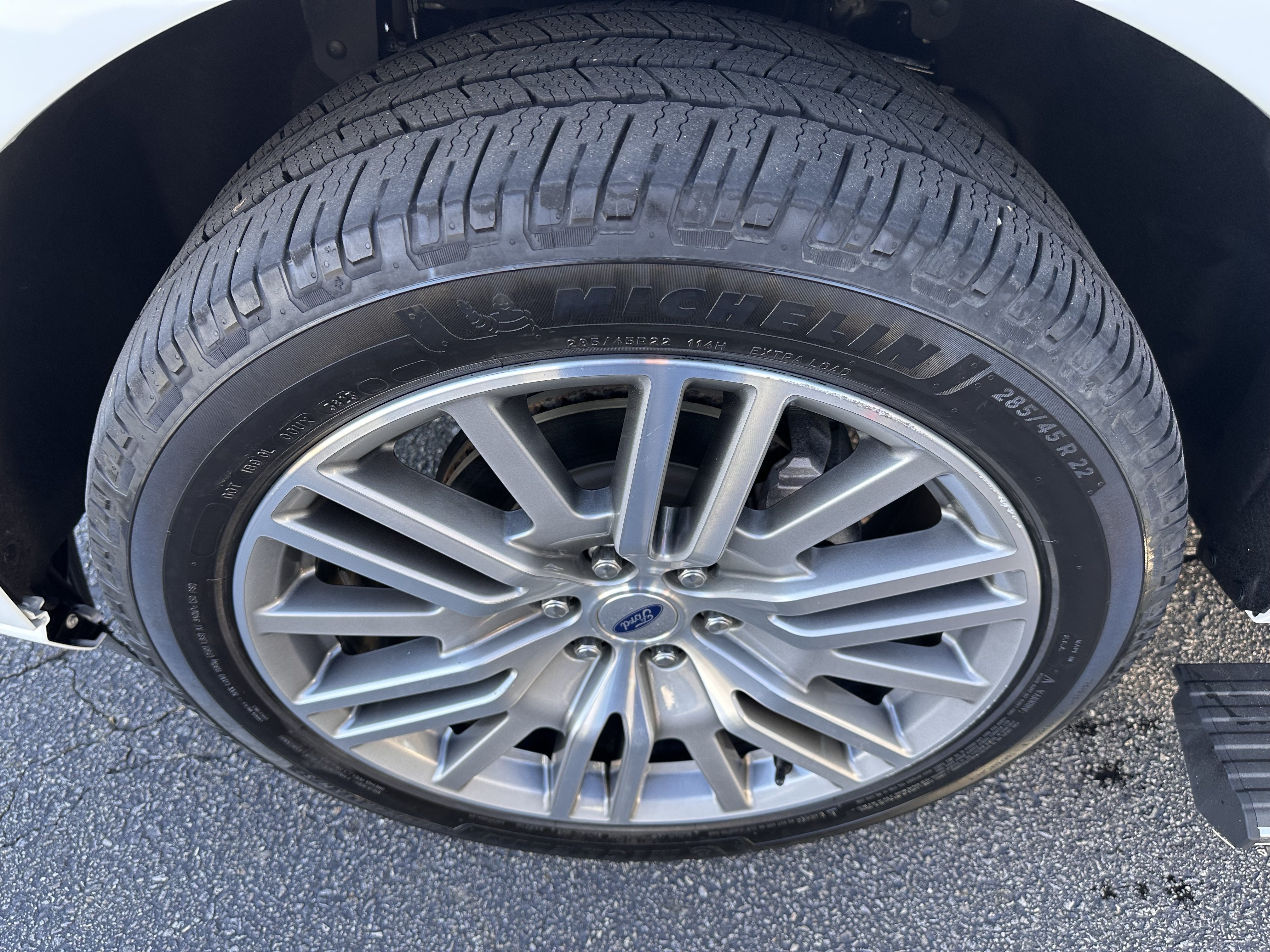 Certified 2022 Ford Expedition Max Platinum AWD/4WD image 30