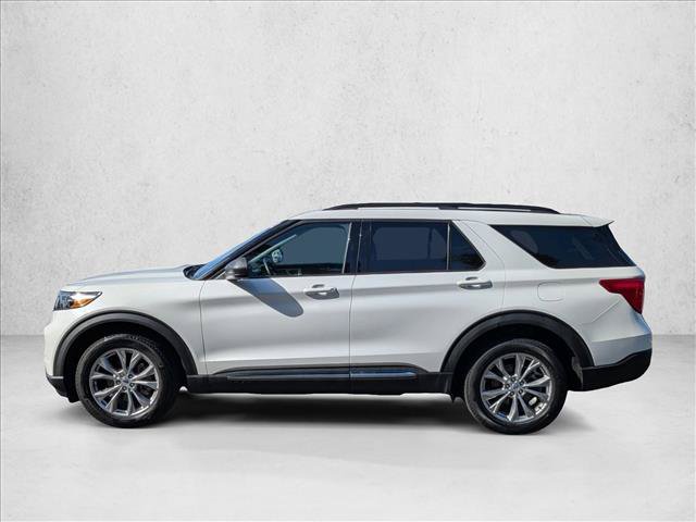 Certified 2023 Ford Explorer XLT w/ Equipment Group 202A AWD/4WD image 9