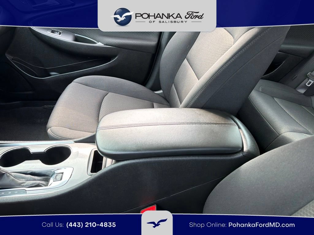 Used 2024 Chevrolet Malibu LT FWD image 13