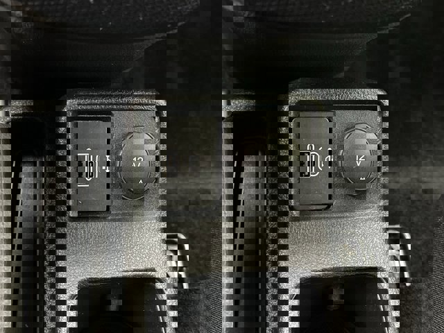 Certified 2022 Ford Transit Connect XLT image 25