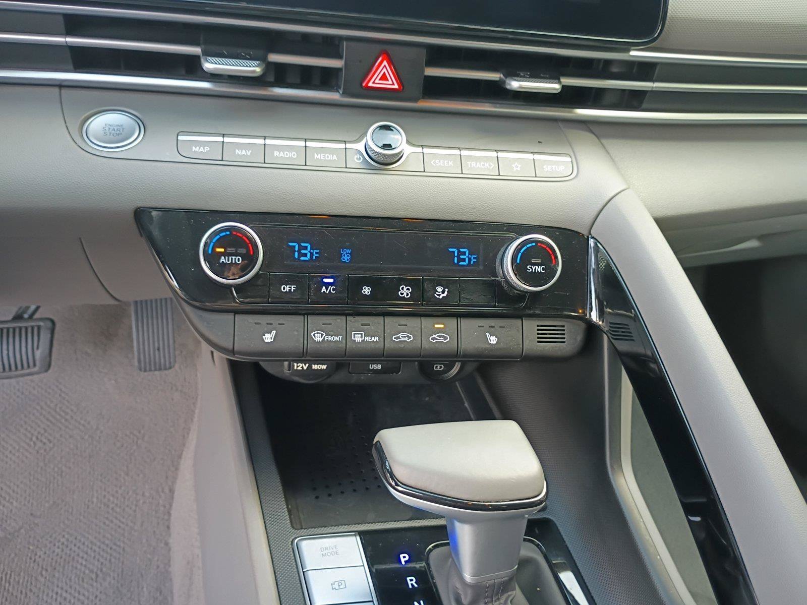 Used 2023 Hyundai Elantra SEL w/ Convenience Package FWD image 12