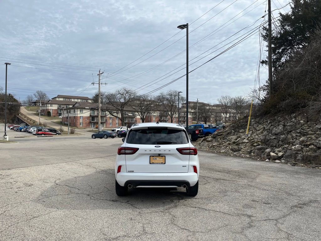 Certified 2023 Ford Escape ST-Line w/ Equipment Group 301A image 3