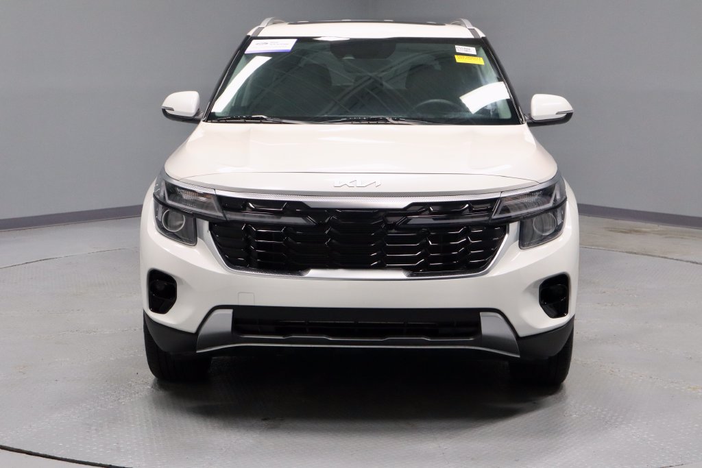 Used 2024 Kia Seltos EX AWD/4WD image 8