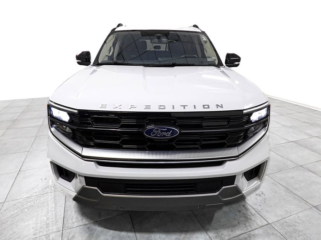 Certified 2025 Ford Expedition Platinum AWD/4WD image 3
