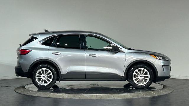 Certified 2022 Ford Escape SE w/ Cold Weather Package FWD image 11