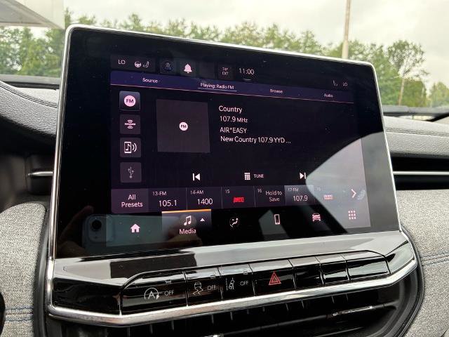 Used 2022 Jeep Compass Latitude w/ Sun and Sound Group image 22