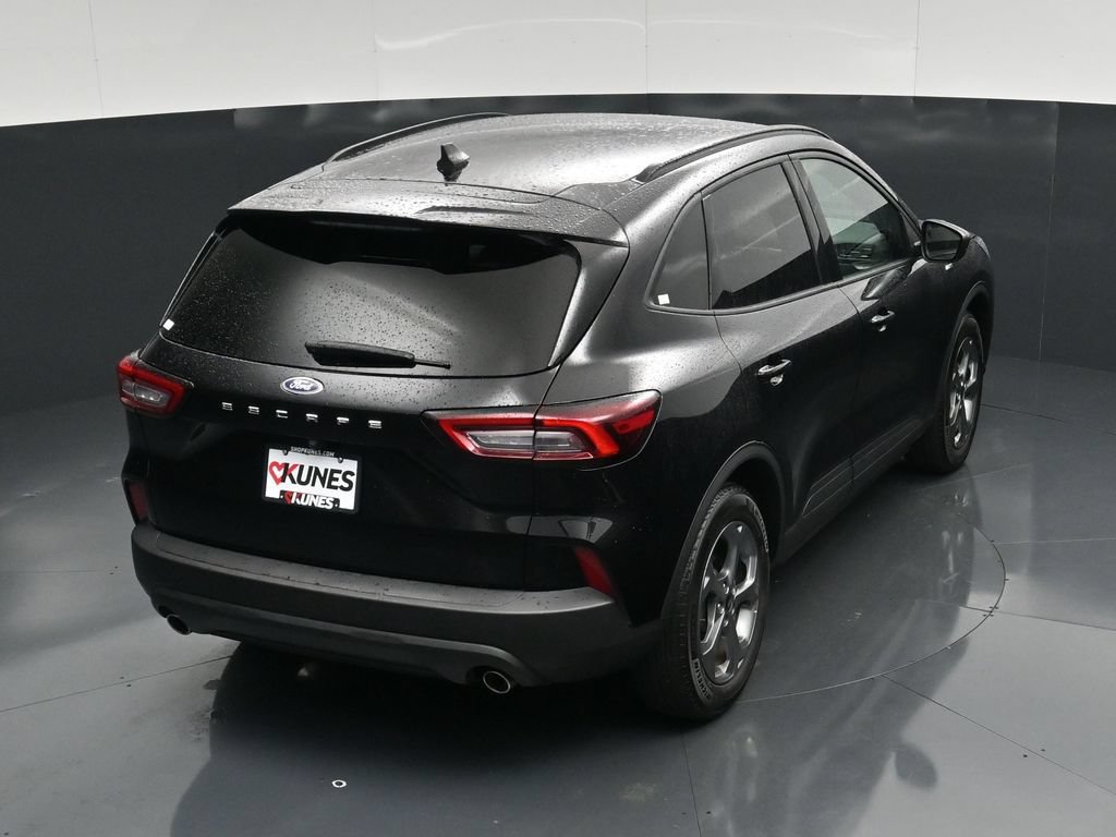 Certified 2025 Ford Escape ST-Line FWD image 34