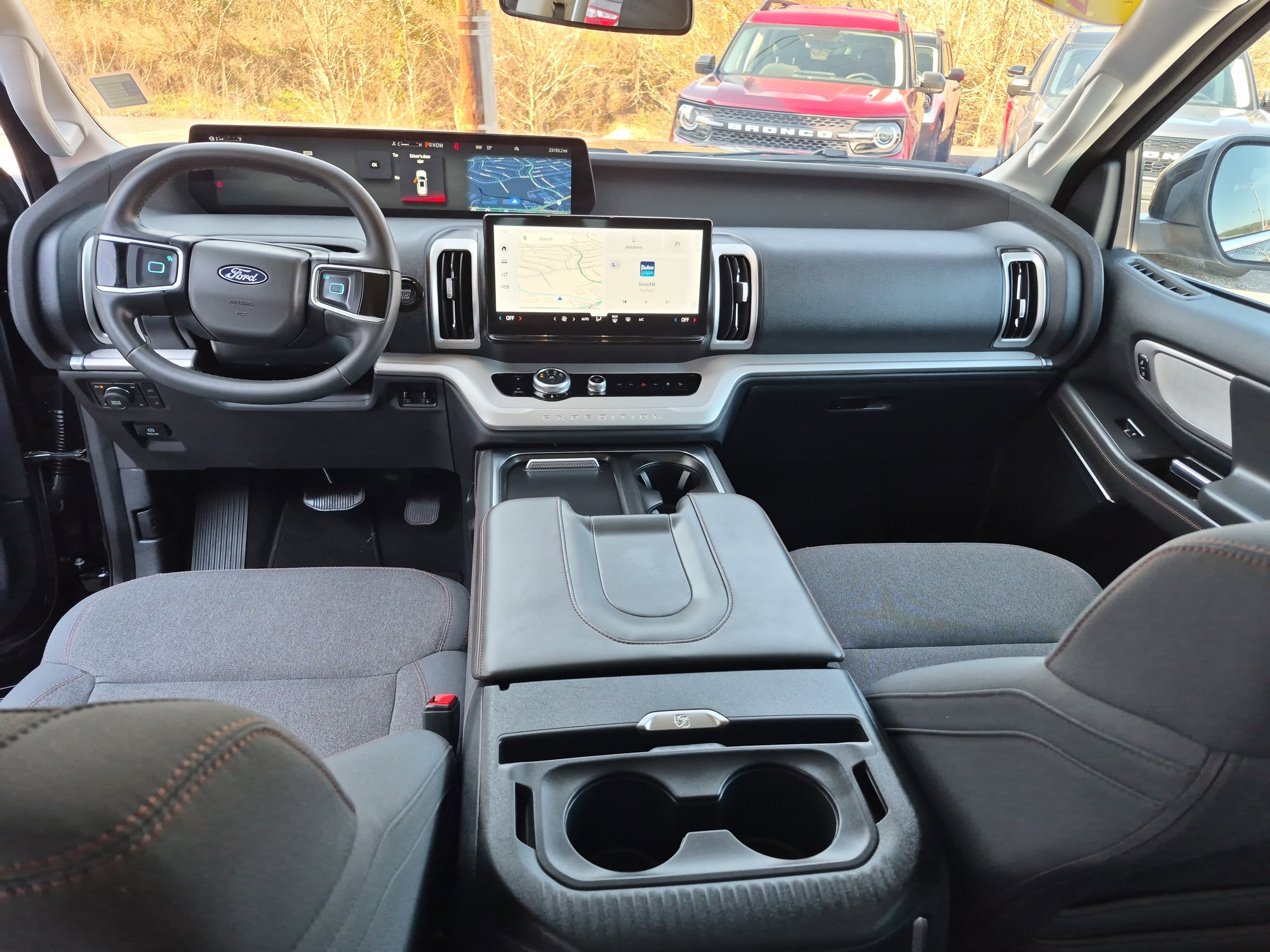 Certified 2025 Ford Expedition Active image 21