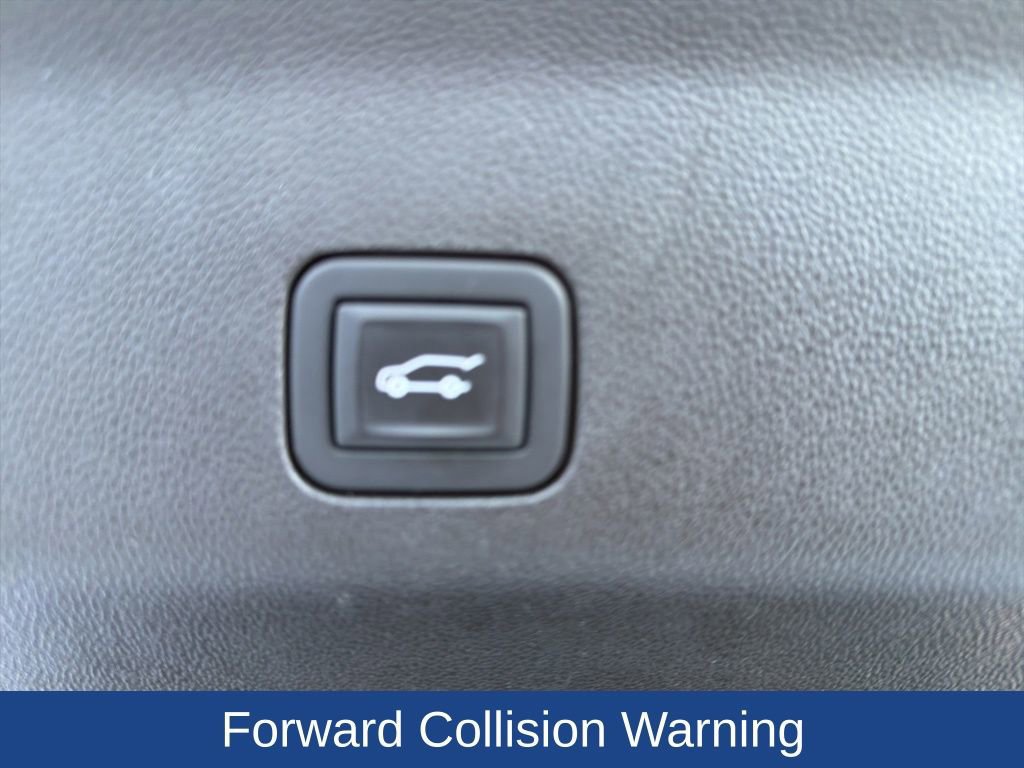 Used 2021 Chevrolet Tahoe Premier w/ Premium Package image 11