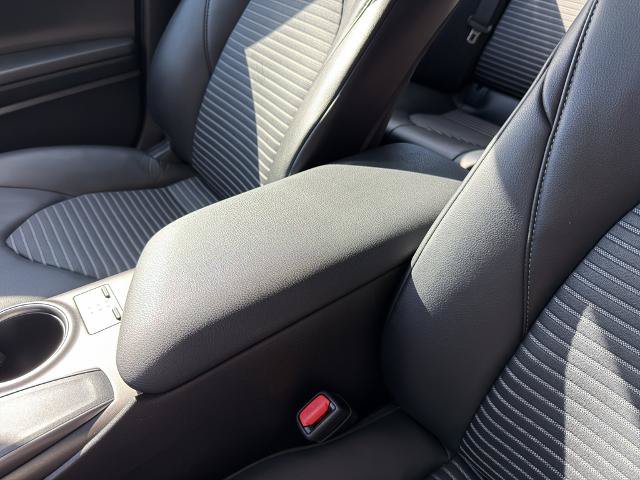Used 2024 Toyota Camry SE FWD image 27
