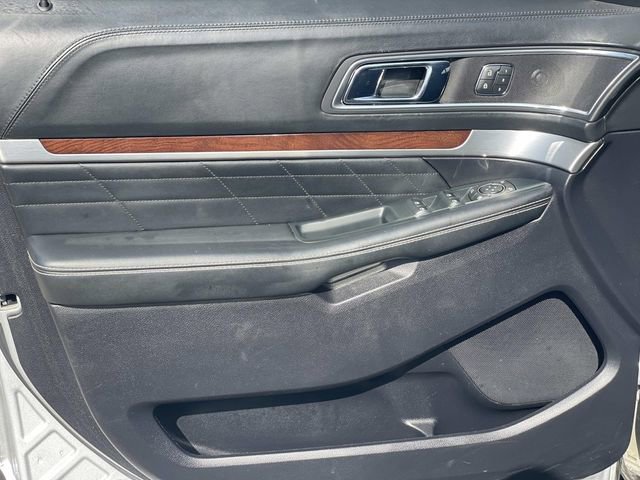 Certified 2018 Ford Explorer Platinum AWD/4WD image 19