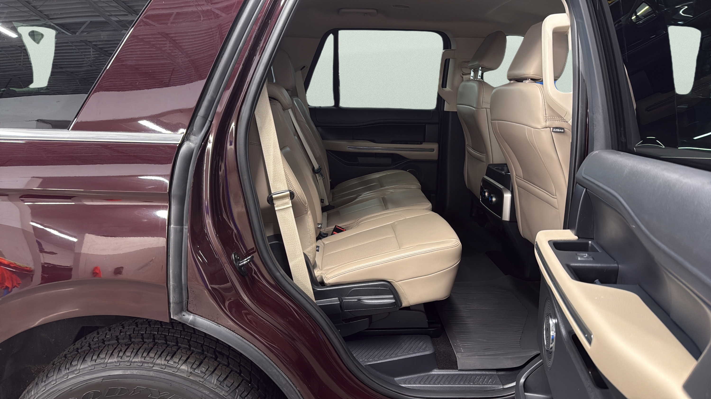 Certified 2023 Ford Expedition XLT AWD/4WD image 16