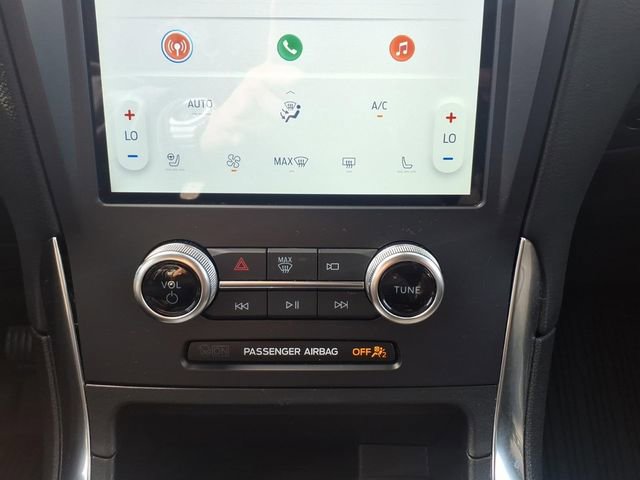 Certified 2024 Ford Edge Titanium AWD/4WD image 18