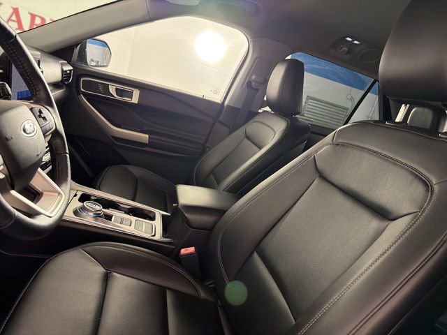 Certified 2020 Ford Explorer XLT w/ Equipment Group 202A image 11