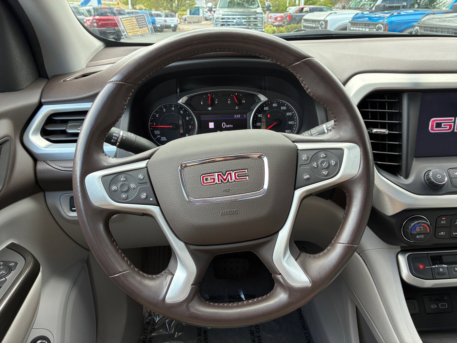 Used 2021 GMC Acadia SLT w/ Preferred Package AWD/4WD image 9