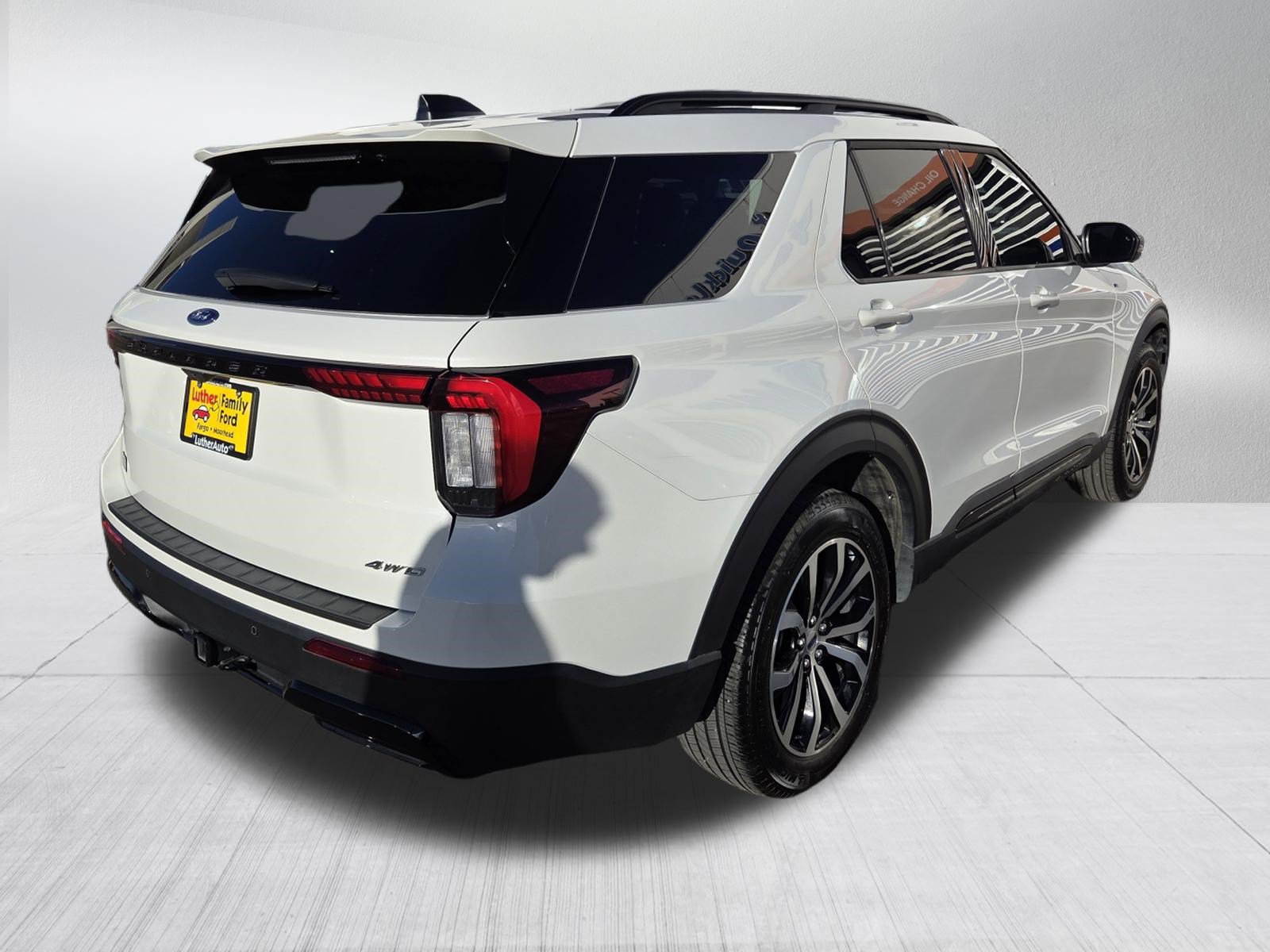 Certified 2025 Ford Explorer ST-Line AWD/4WD image 7