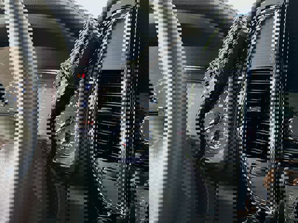 Used 2023 Nissan Titan Platinum Reserve w/ Moonroof Package image 19