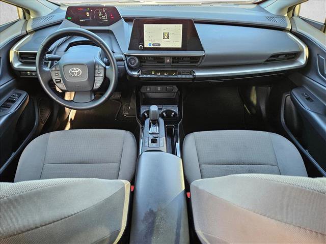 Used 2024 Toyota Prius LE FWD image 17