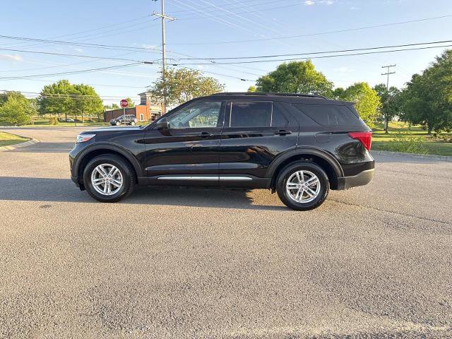 Certified 2024 Ford Explorer XLT w/ Equipment Group 202A AWD/4WD image 8