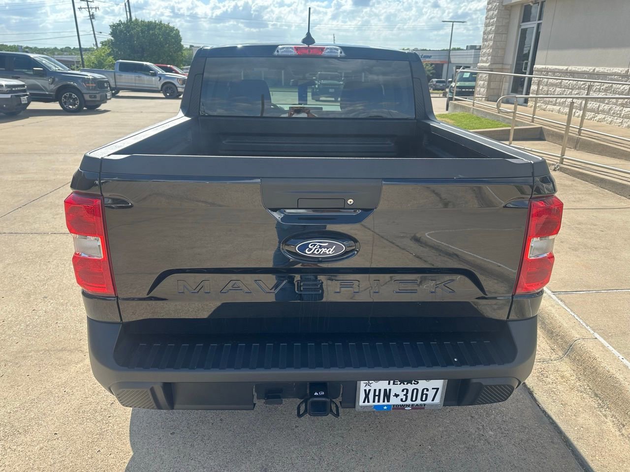 Certified 2025 Ford Maverick XLT image 4