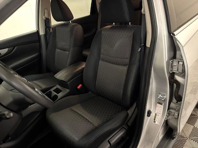 Used 2017 Nissan Rogue S w/ S Appearance Package image 17