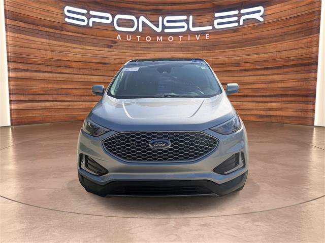 Certified 2024 Ford Edge SEL w/ Convenience Package AWD/4WD image 11