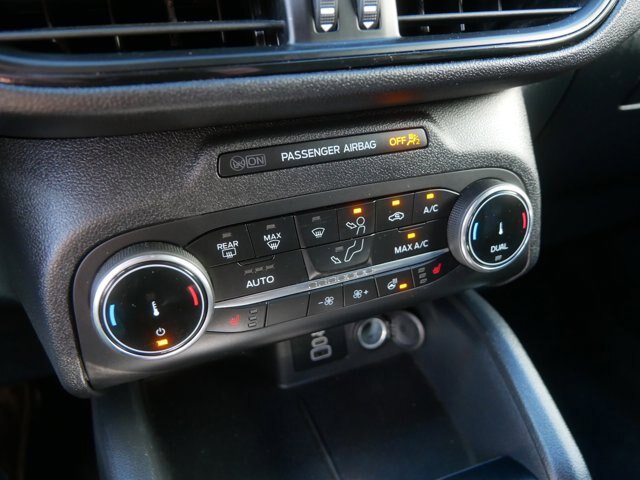 Certified 2025 Ford Escape ST-Line Select AWD/4WD image 24
