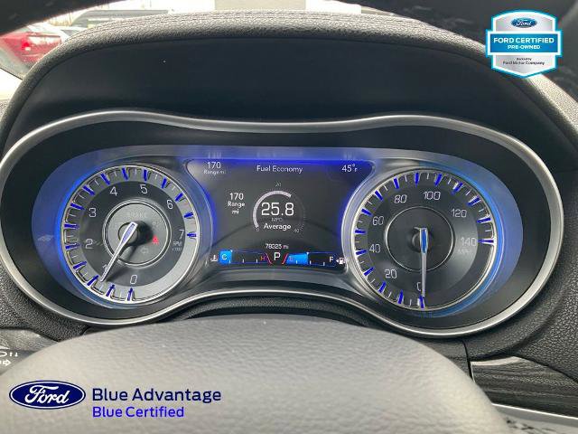 Used 2017 Chrysler 300 Limited AWD/4WD image 7