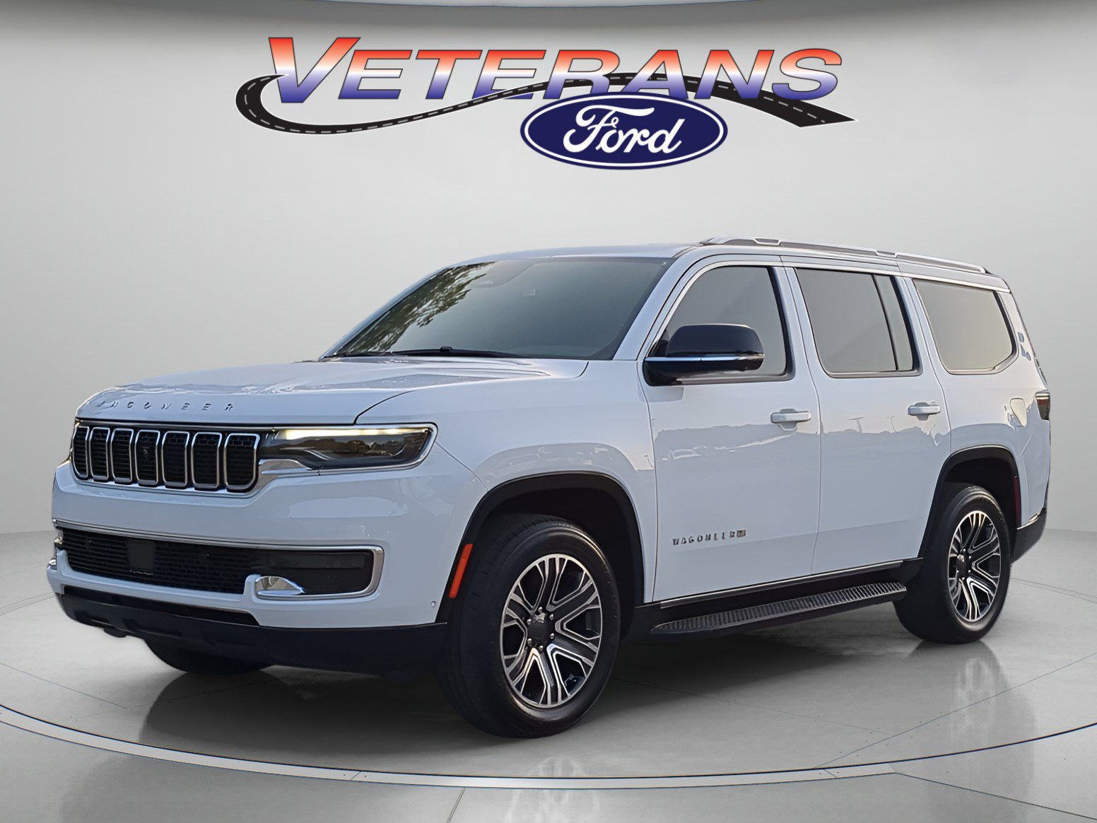 Used 2023 Jeep Wagoneer 4WD w/ Premium Group I image 1
