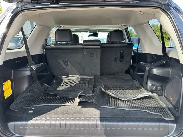 Used 2022 Toyota 4Runner Limited AWD/4WD image 9