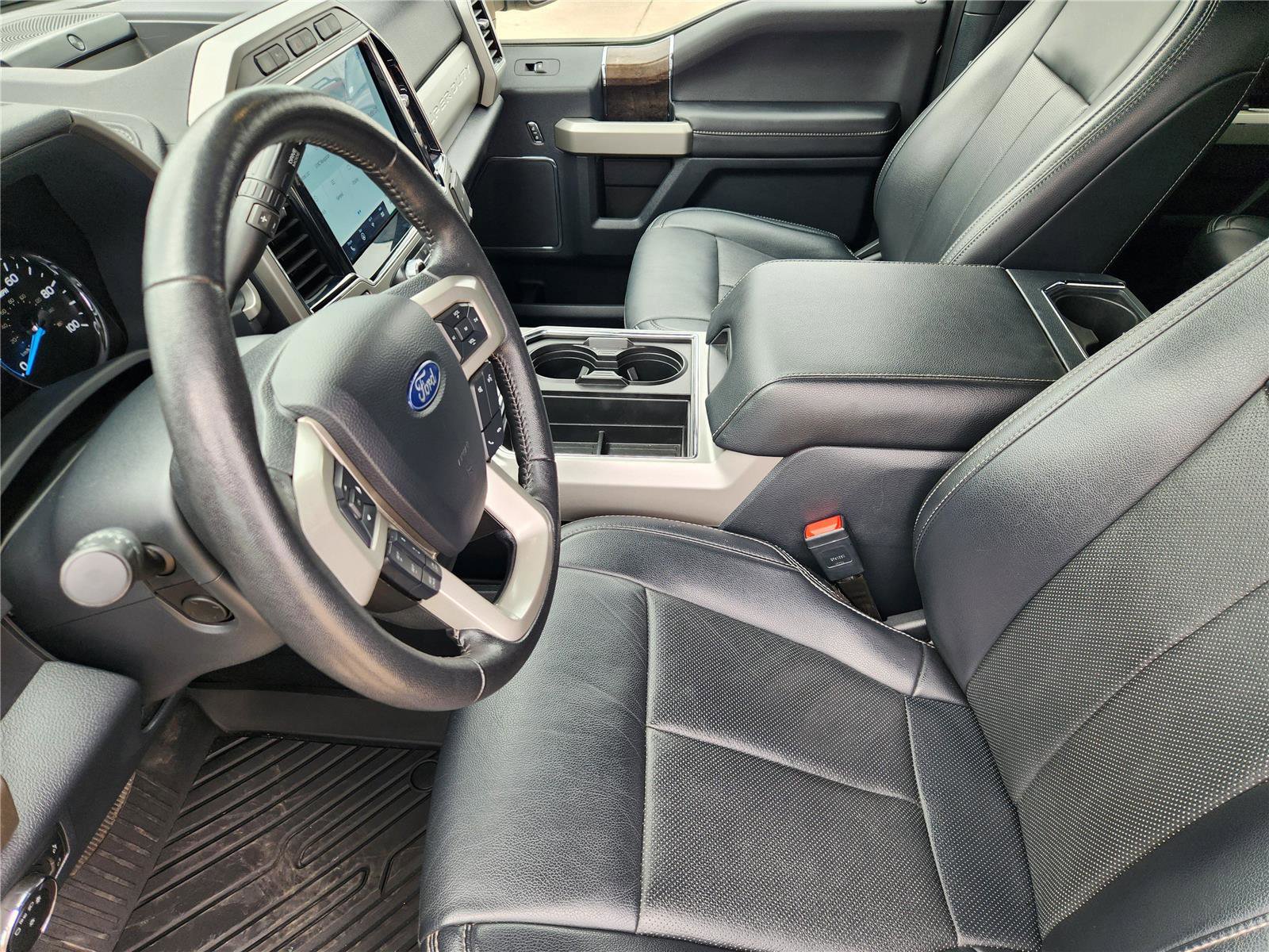 Certified 2022 Ford F450 Lariat w/ Lariat Ultimate Package image 10