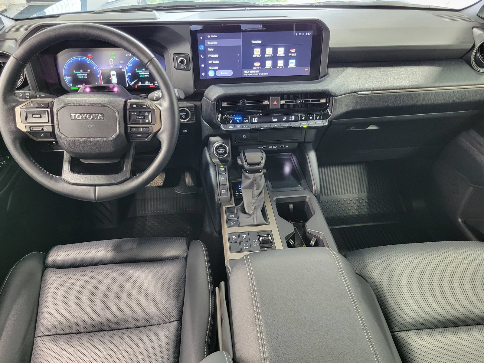 Used 2025 Toyota Land Cruiser w/ Premium Package AWD/4WD image 27