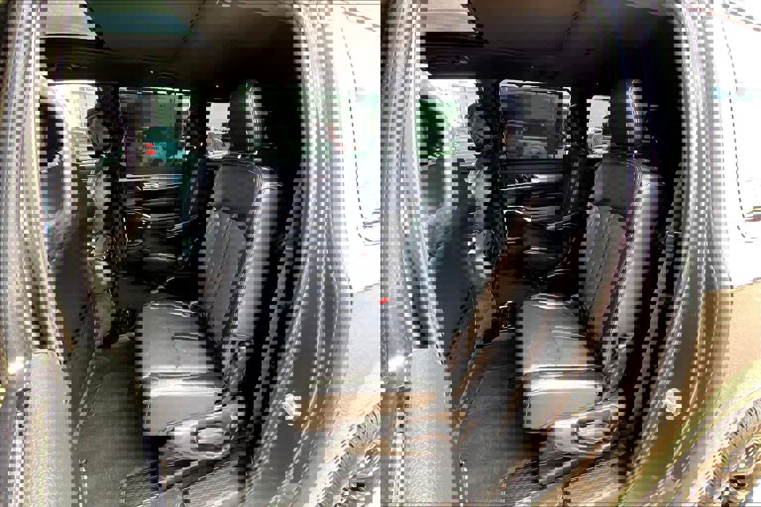 Used 2024 Jeep Wagoneer L Series II w/ Convenience Group I image 21