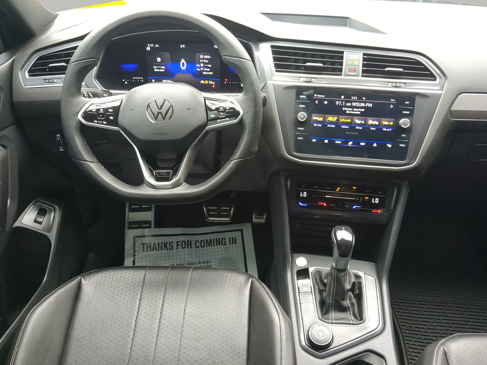 Used 2022 Volkswagen Tiguan SE R-Line image 39