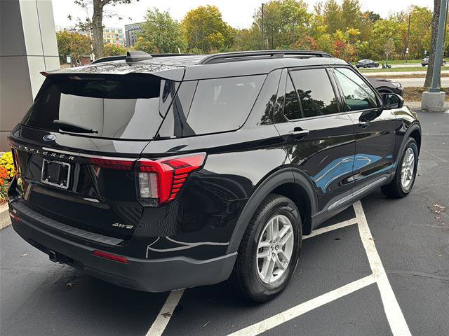 Certified 2025 Ford Explorer Active AWD/4WD image 22